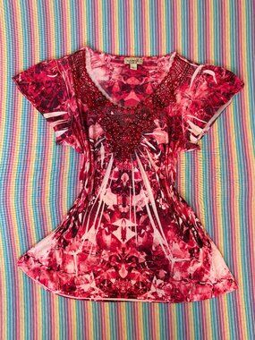One World Y2K Whimsygoth Fairycore Beaded Crochet V-Neck Pink Printed Top